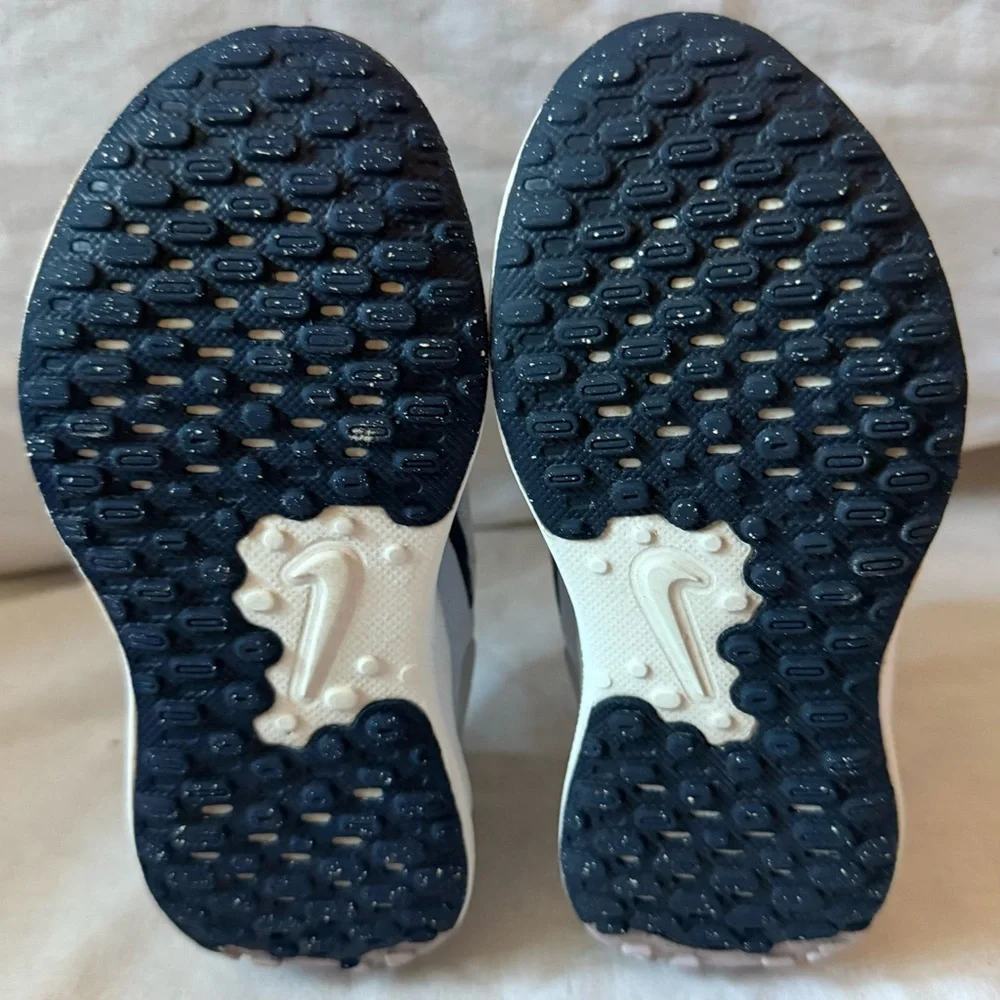Nike Revolution 7 ‘Grey Navy’ FB7690-004 Size 8C Pre-owned